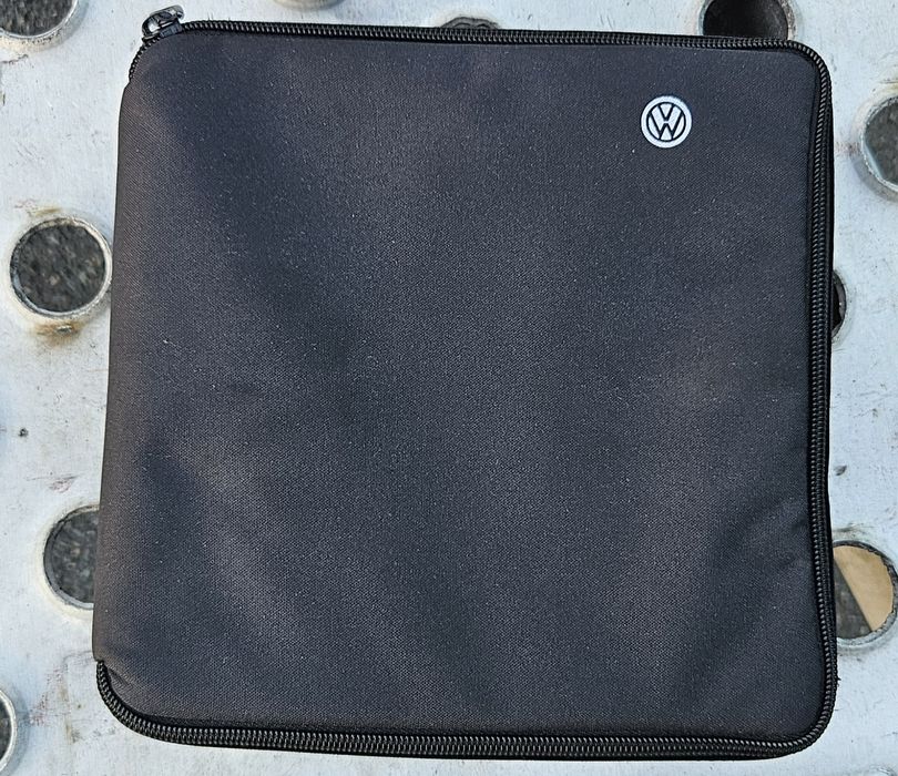 Nowy Oryg.zestaw mocowania bagażu Passat B8