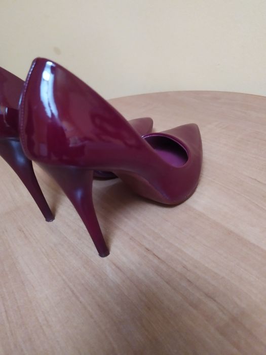 Szpilki czółenka rozmiar 36