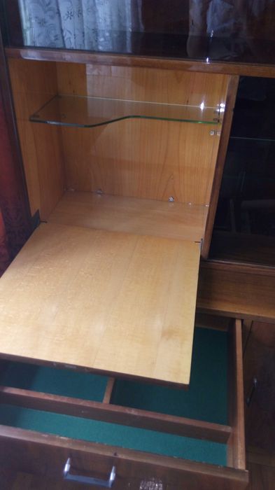 Сервант з натурального дерева(Польща)