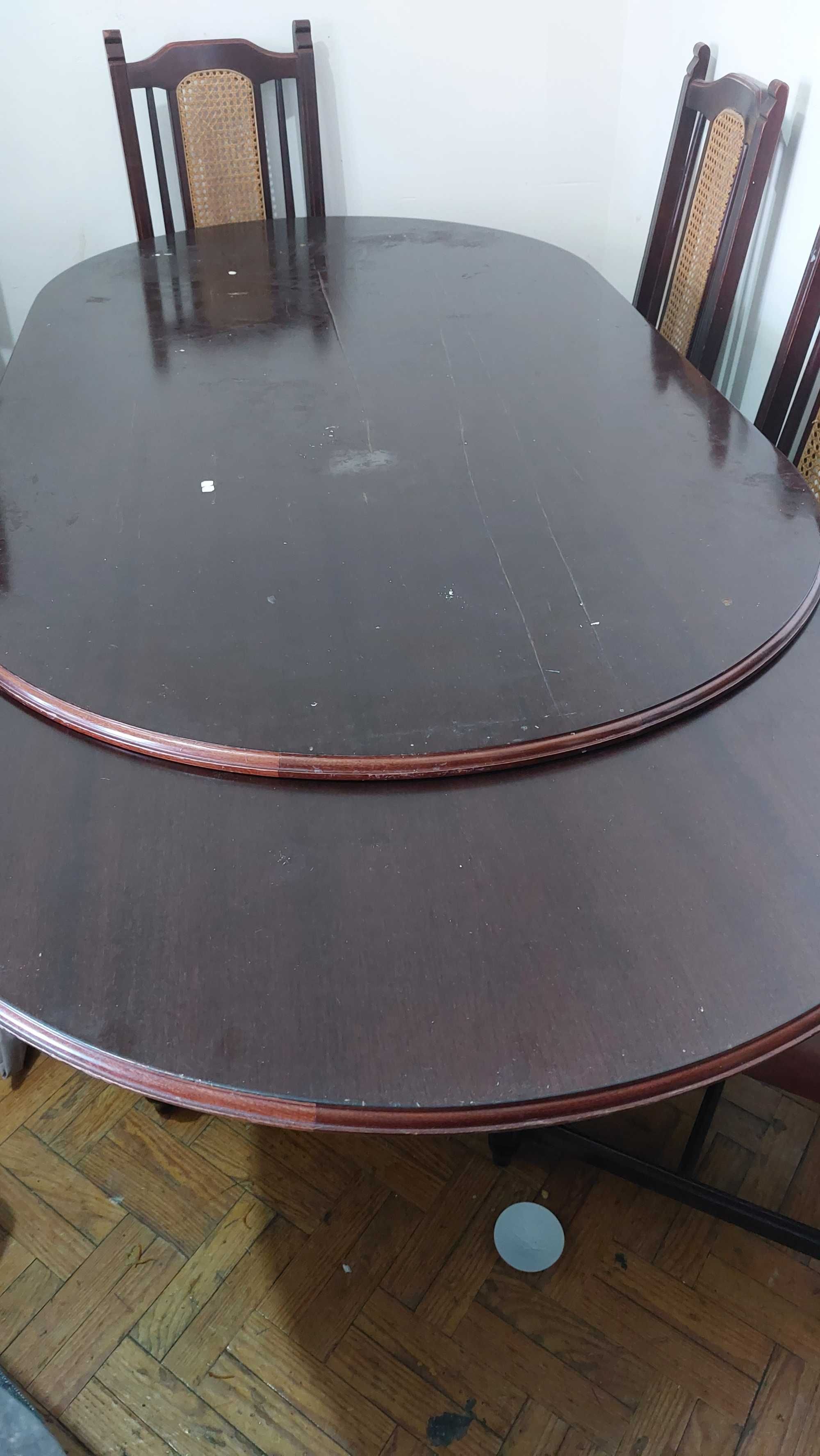 MESA MADEIRA Extensível com cadeiras