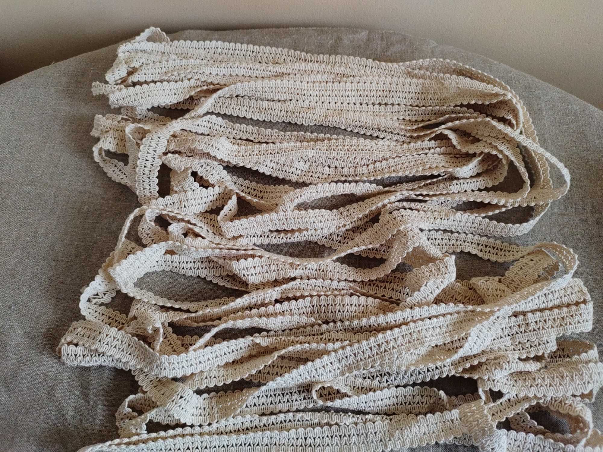 Koronkowa tasiemka vintage bawełniana 18 m