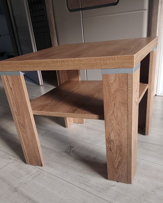 Stolik mały kwadrat