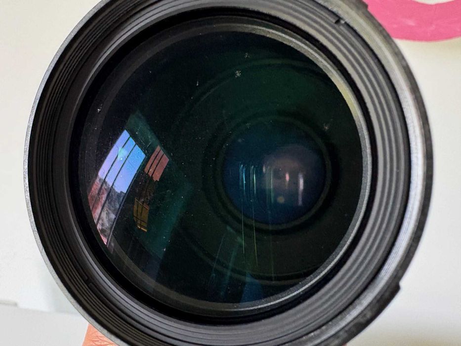 Objetiva Nikon ED AF NIKKOR 70-300 mm / 4-5.6