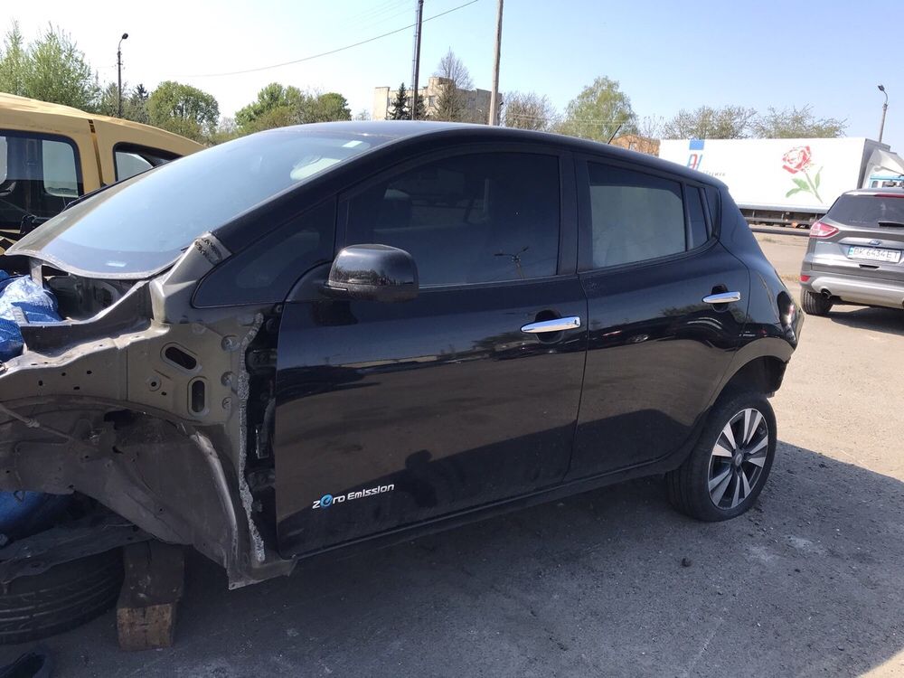 Розбірка шрот розборка на запчастини Ніссан Ліф Nissan Leaf 11-23