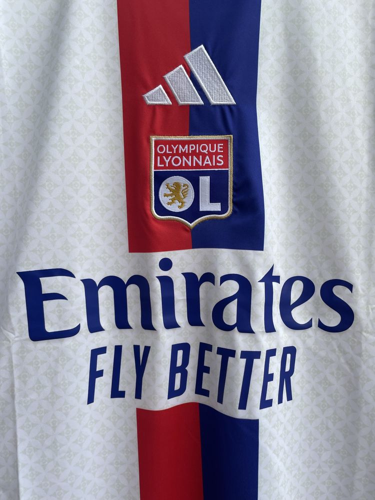 Camisola Principal 2025/2026 do Olympique Lyonnais M