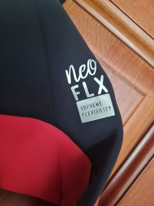 Pianki do nurkowania.   Duży wybór.  Dziecięce męskie damskie