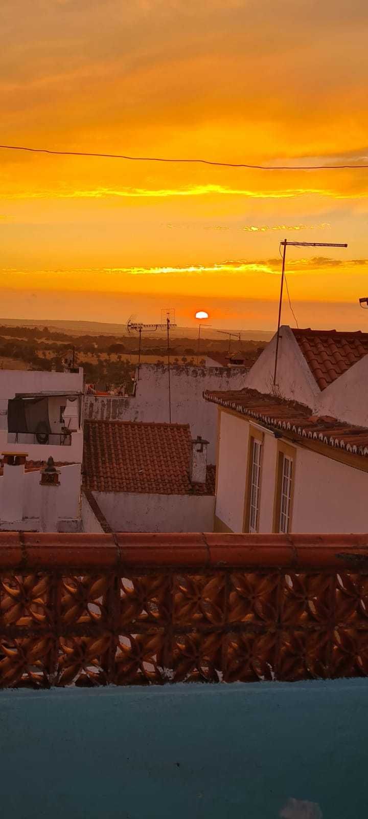Maravilhoso andar de moradia, mobilado, com terraço em Alter do Chão