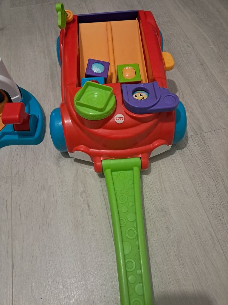 Ruchome klocki Fisher price kołysząca przyczepka i kręcąca ciuchcia