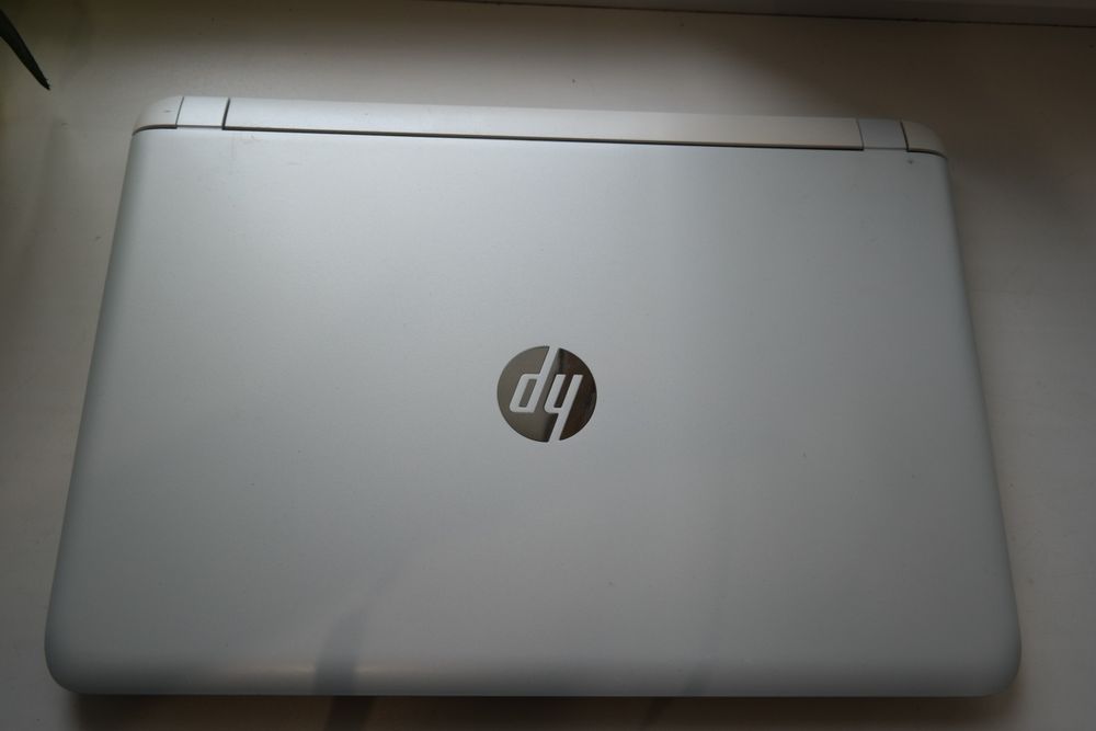 HP 15AB/A8-7410/Radeon R7-m360/ОЗУ-16/ssd-120l/hdd-500/АКБ-2.5-3год