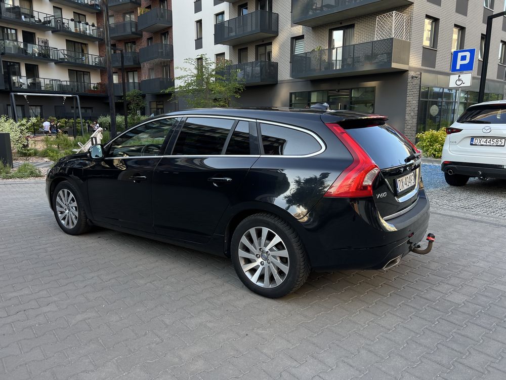 Volvo V60 D6  Plug-in-Hybrid AWD