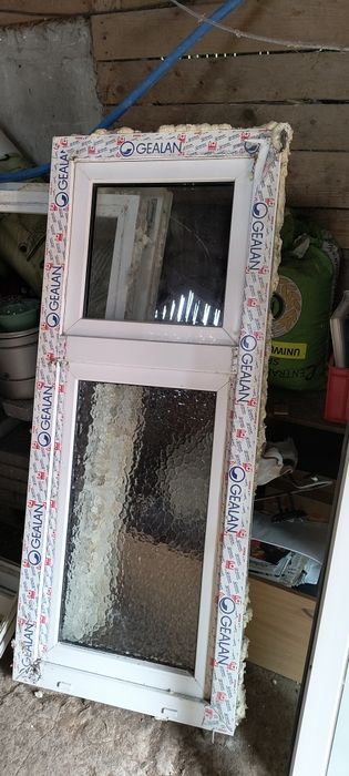 Okna z rozbiórki i dzwi