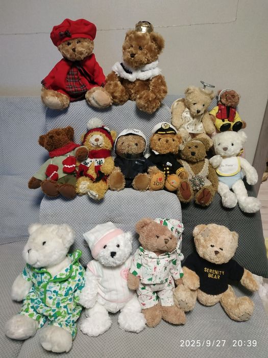 Ведмедики в одязі, мягкі іграшки