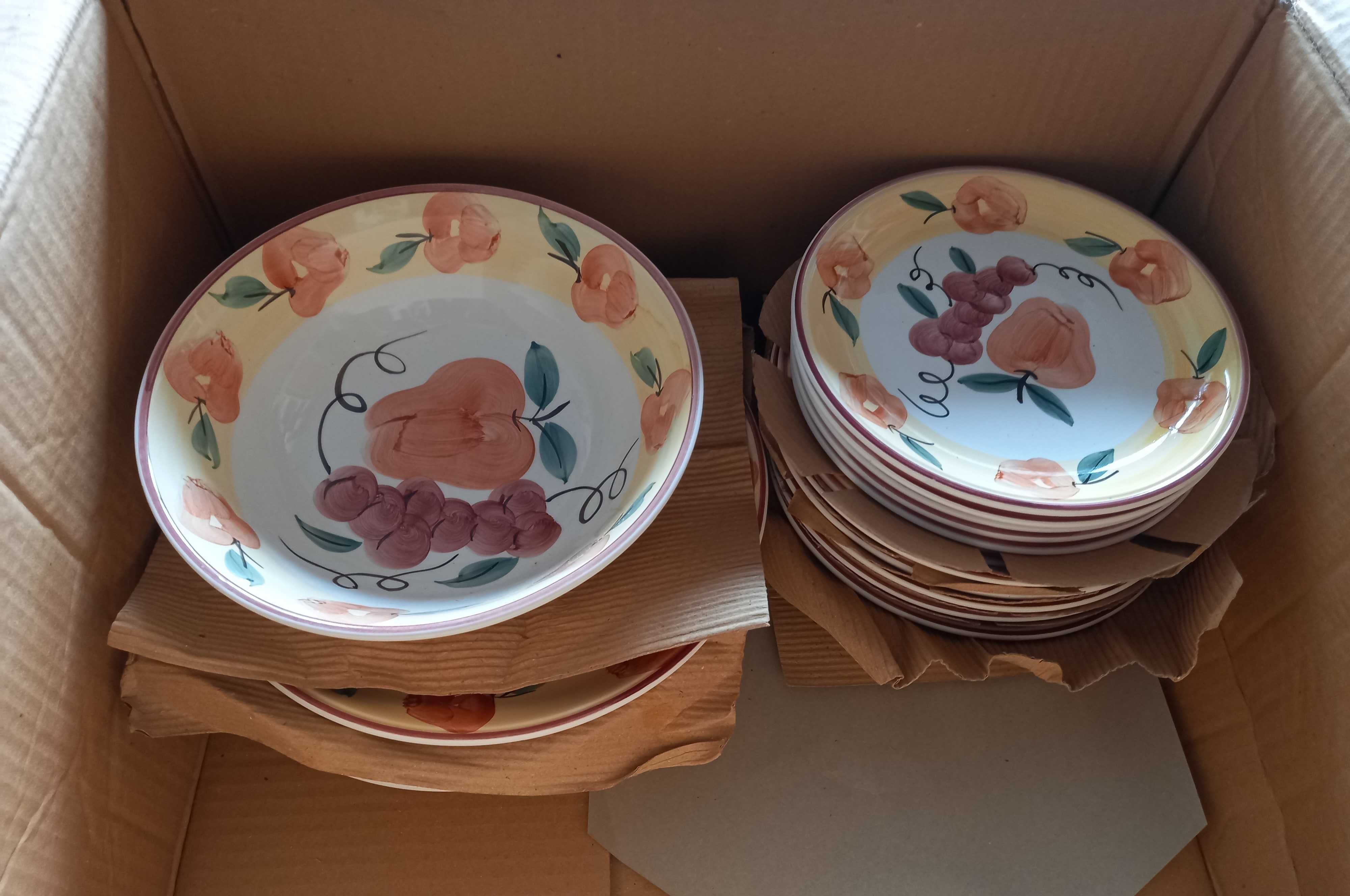 Conjunto de loiça, serviço de cozinha, pratos pintados 19 peças - NOVO