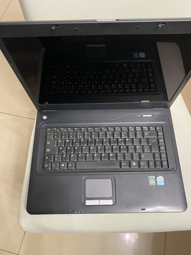 Laptop Advent 7201 na części