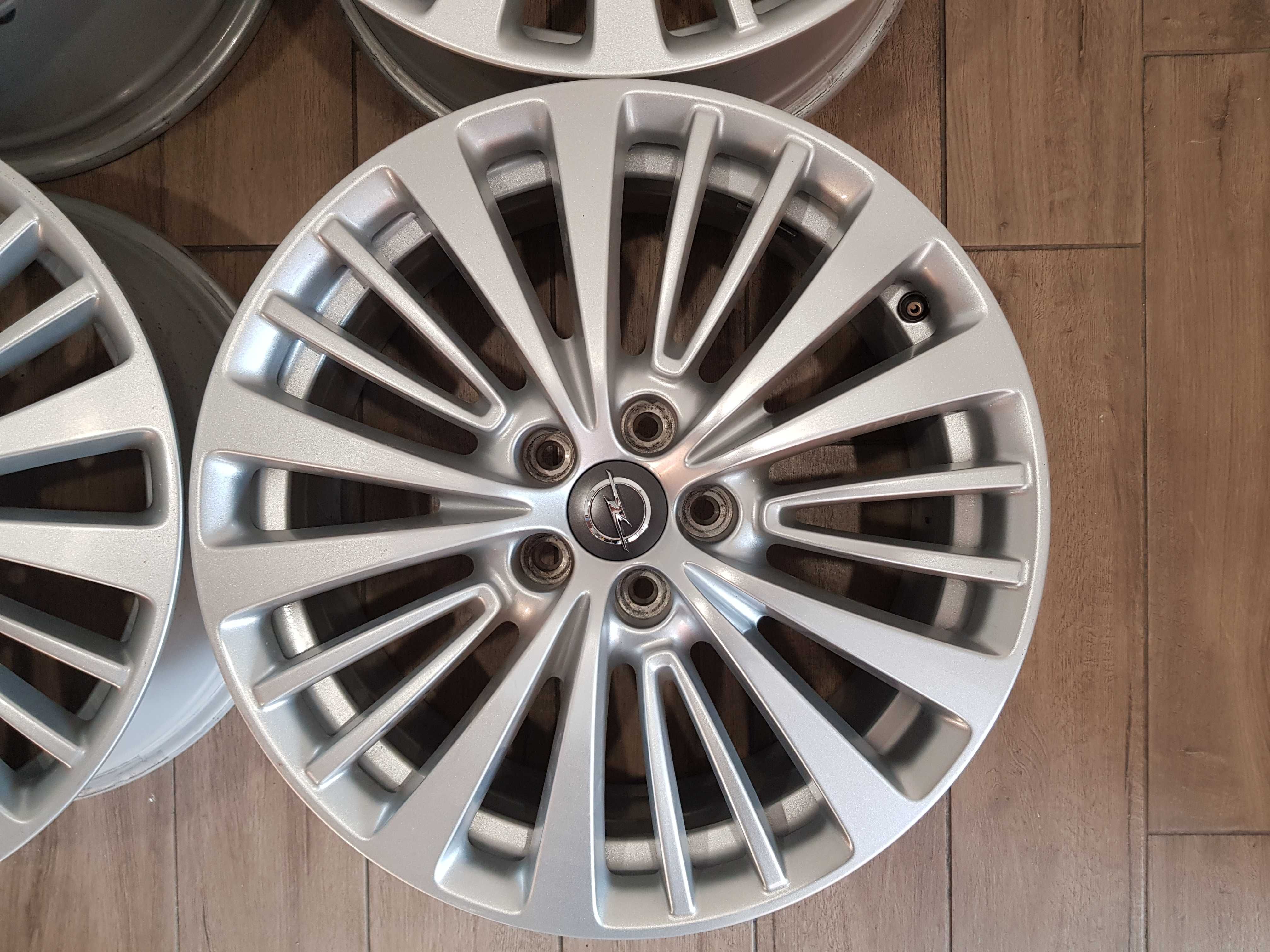 Opel Felgi OPEL 5x108 Astra L Grandland X VIVARO C  Zafira Life 18