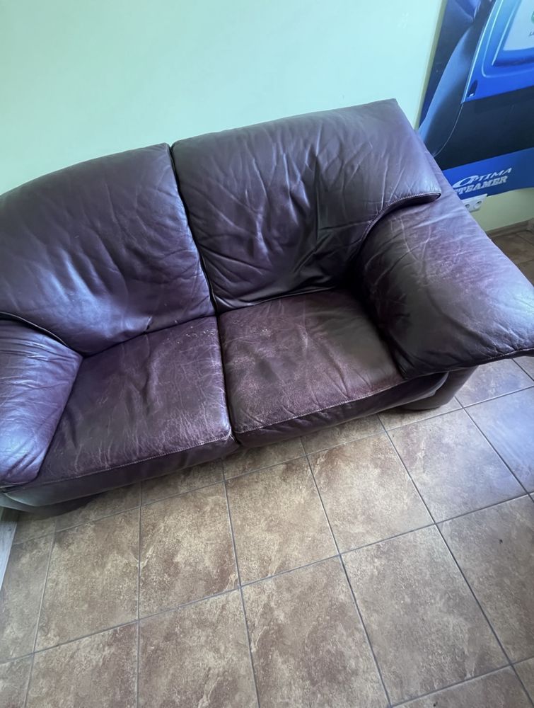 Ciamna Skórzana Sofa