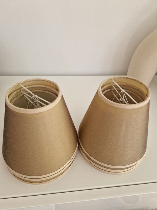 Abazurki beżowe,  opalizujące,  piękne