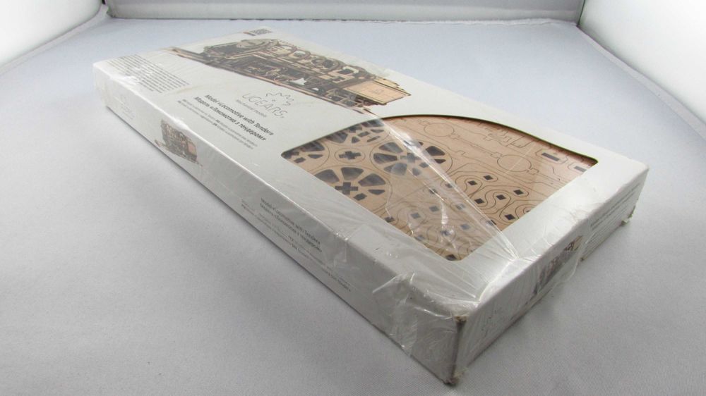 UGEARS - Puzzle 3D Drewniane Lokomotywa UG 460 model do składania