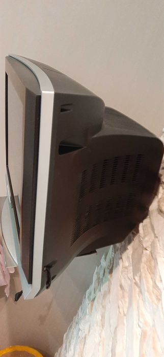Телевизор Samsung Slim Fit TV
