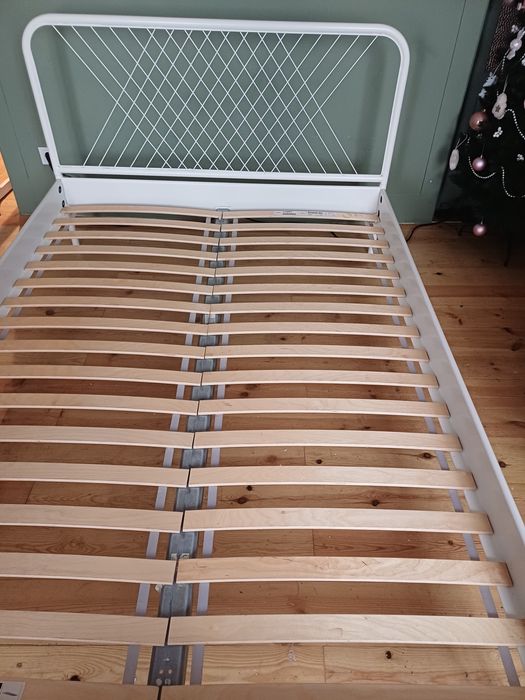 Cama 140x200 com estrado e colchão