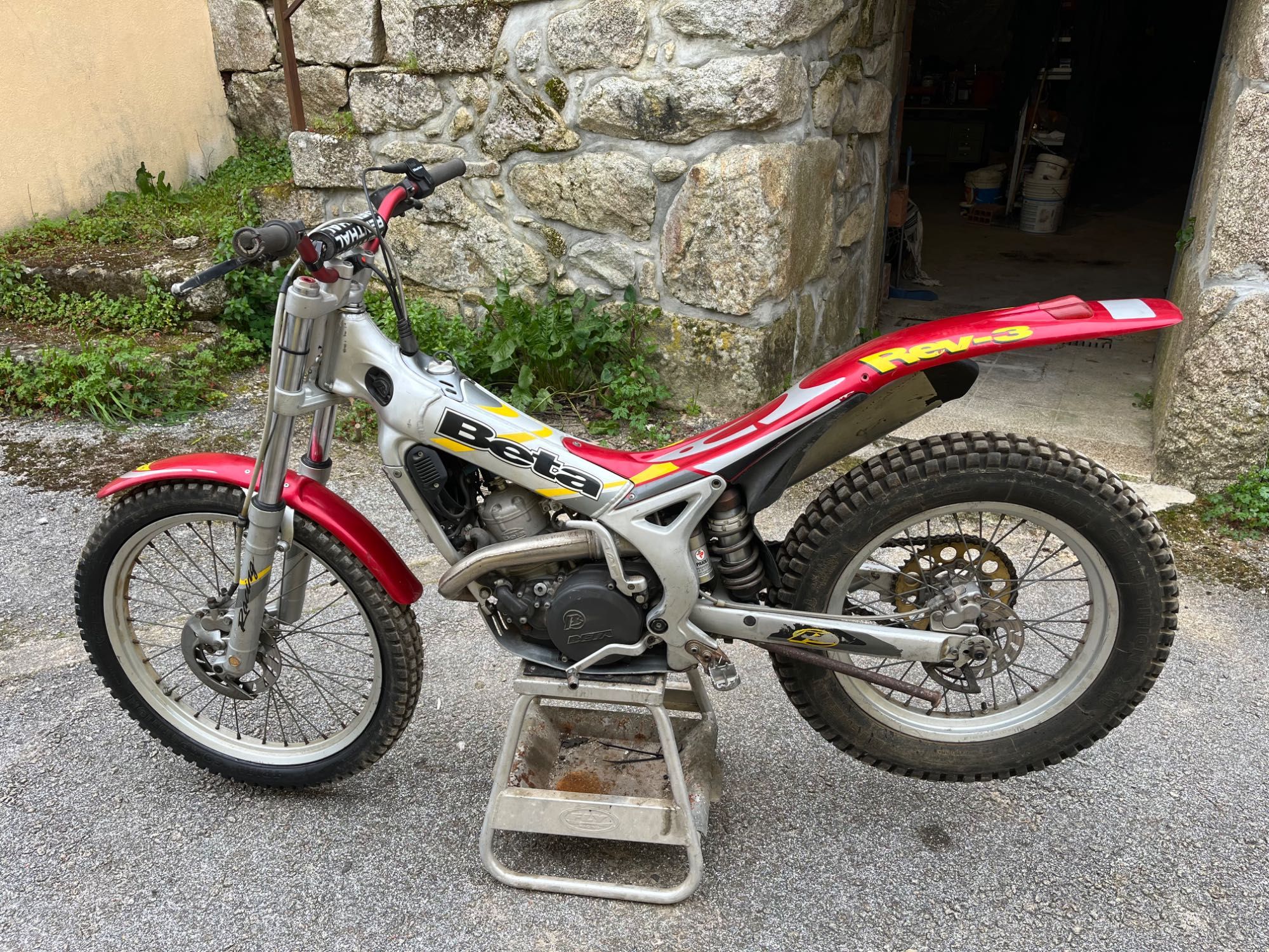 Moto trial Beta 250cc rev3 troco por dtr 125