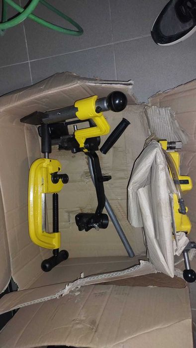 Vendo novo - maquina roscar (4") e ranhurar (12") REMS