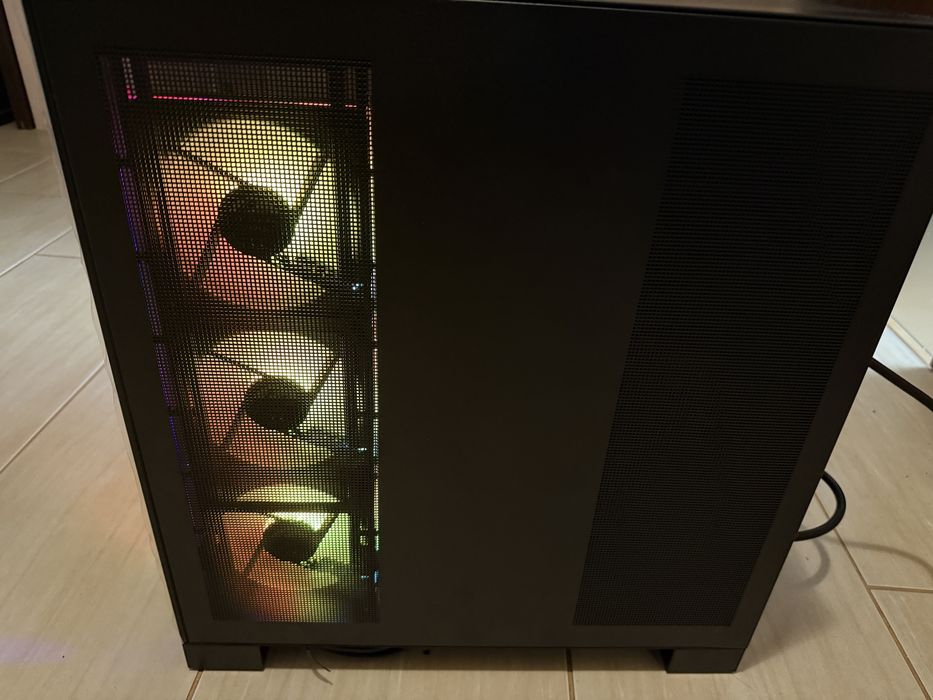 Komputer PC. Intel I9 9900K, RTX 2070 super, Corsair HX 1000W