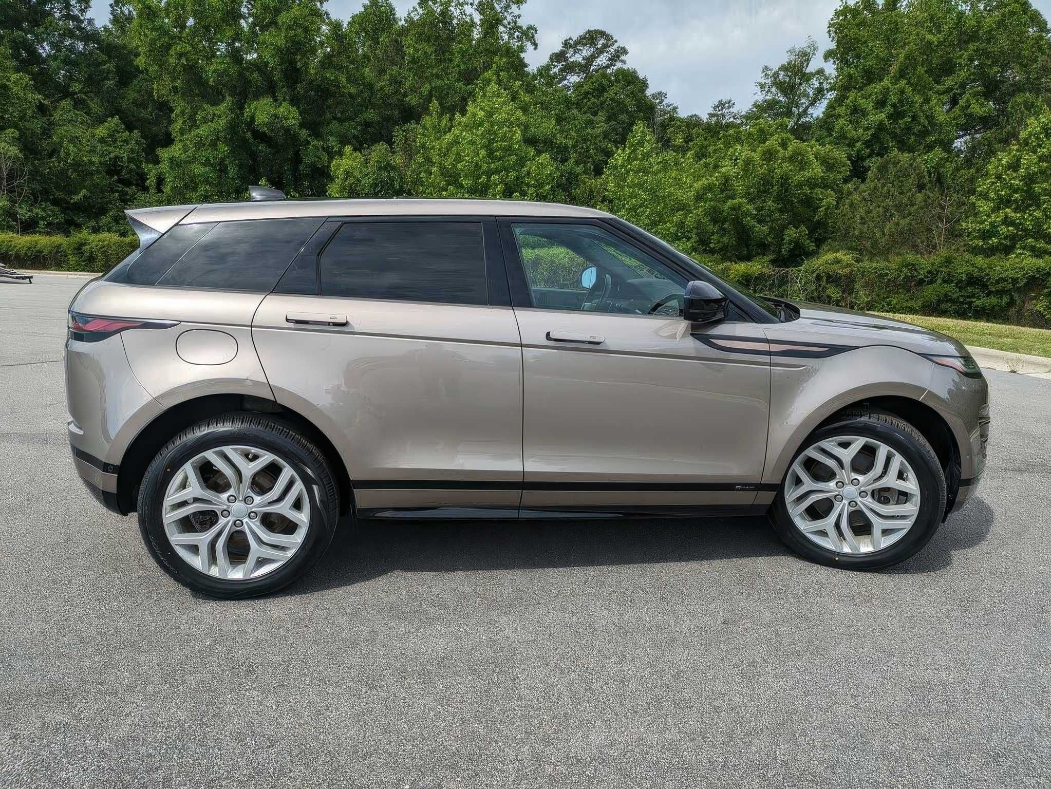 2021 Land Rover Range Rover Evoque P300 R-Dynamic SE
