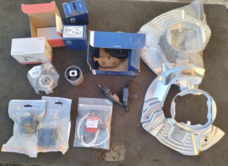 САЙЛЕНТБЛОКИ передніх важелів на BMW E39