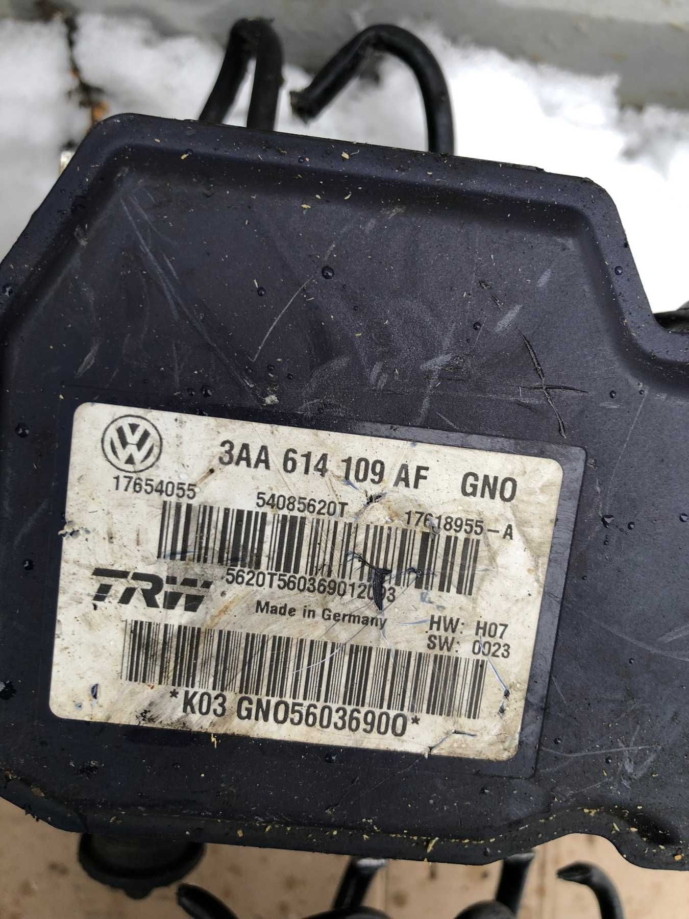 Блок управління ABS ESP абс есп Volkswagen Skoda Audi 3AA614109