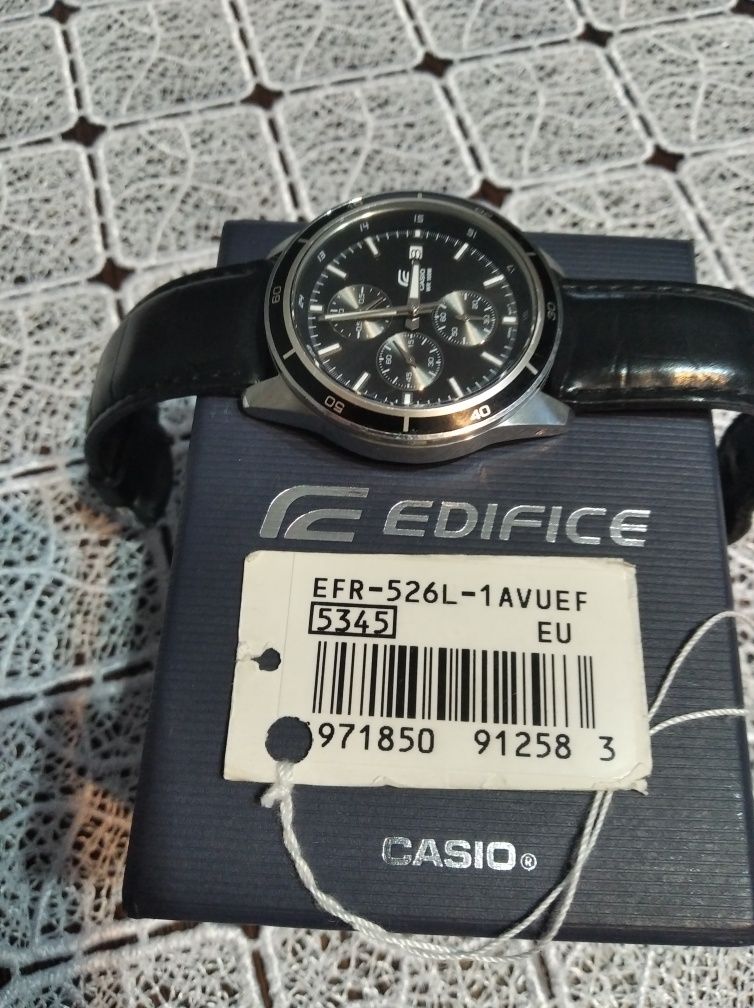 zegarek męski Casio EFR  526