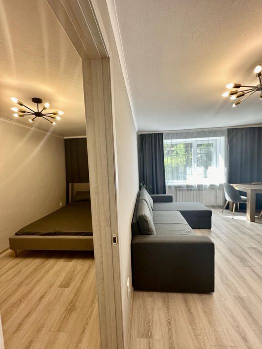 Подобово квартира 2-КІМН Центральний р-н  на Савченко