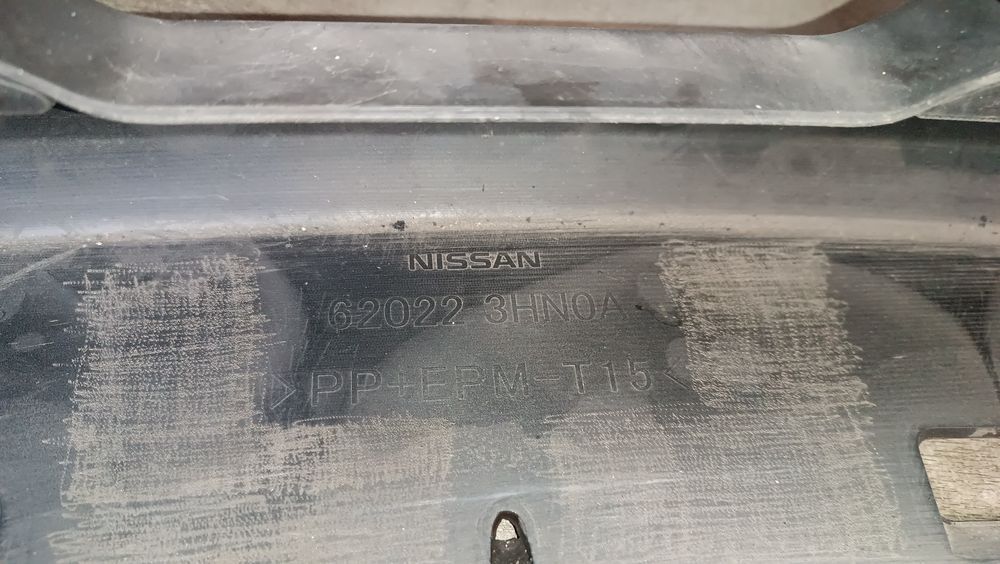 Vendo parachoque de frente Nissan micra K13 ano 2008/14