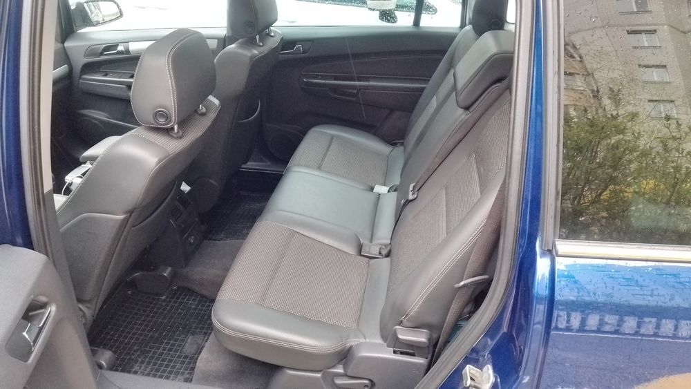 Продам авто Опель Зафіра, 2009 року