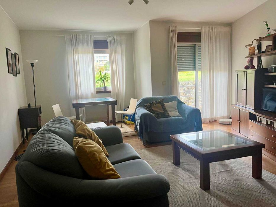 T1 Condominhas, mobilado c/ lugar de garagem