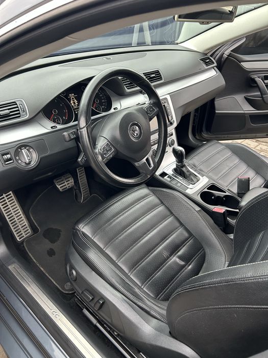 Стильний Volkswagen Passat CC 2012 — доглянутий, сів і поїхав