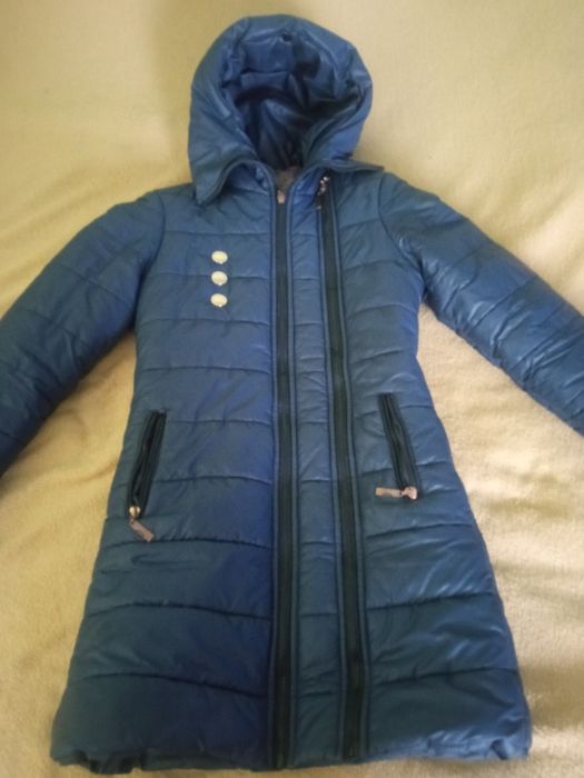 Куртка зимова жіноча.
