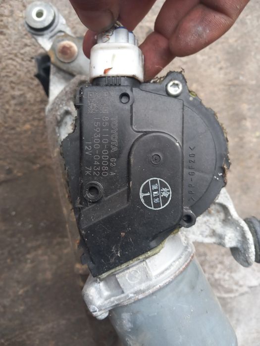 Mechanizm wycieraczek Yaris 2