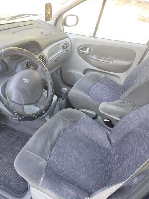 Renault Scenic 1.9 DCI
