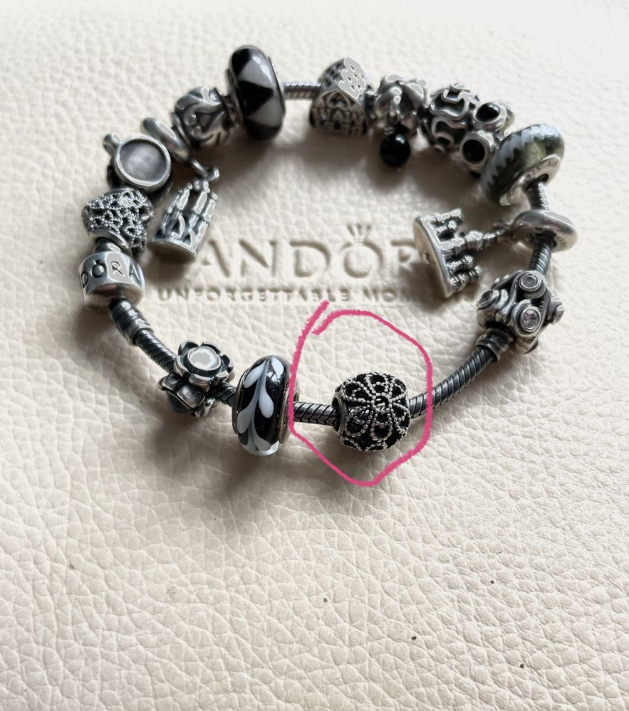 Pandora charms ażurowy