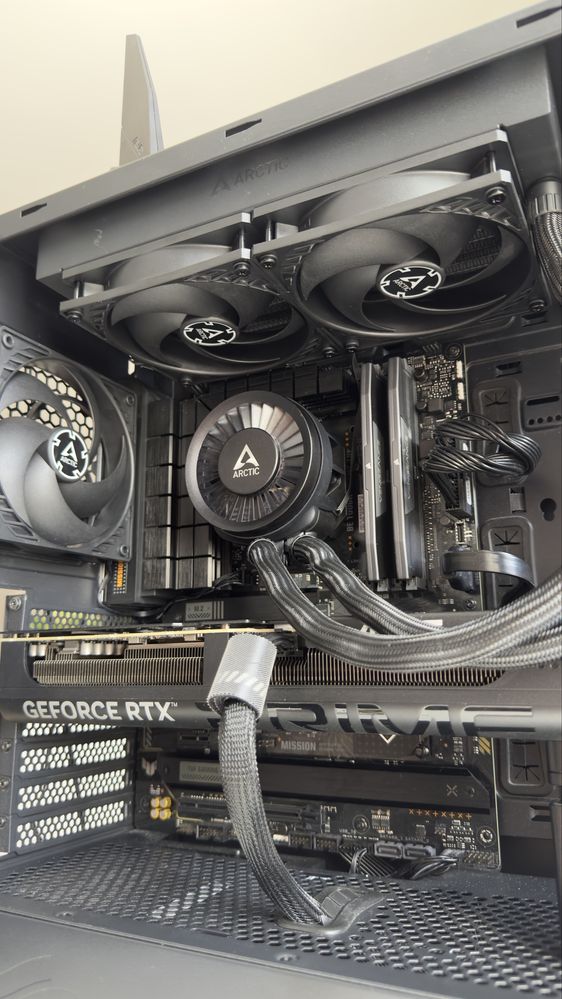 Komputer gamingowy rtg 5070 oc +14600kf + ddr5