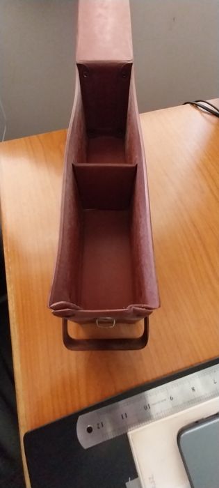 Porta cassetes antigo