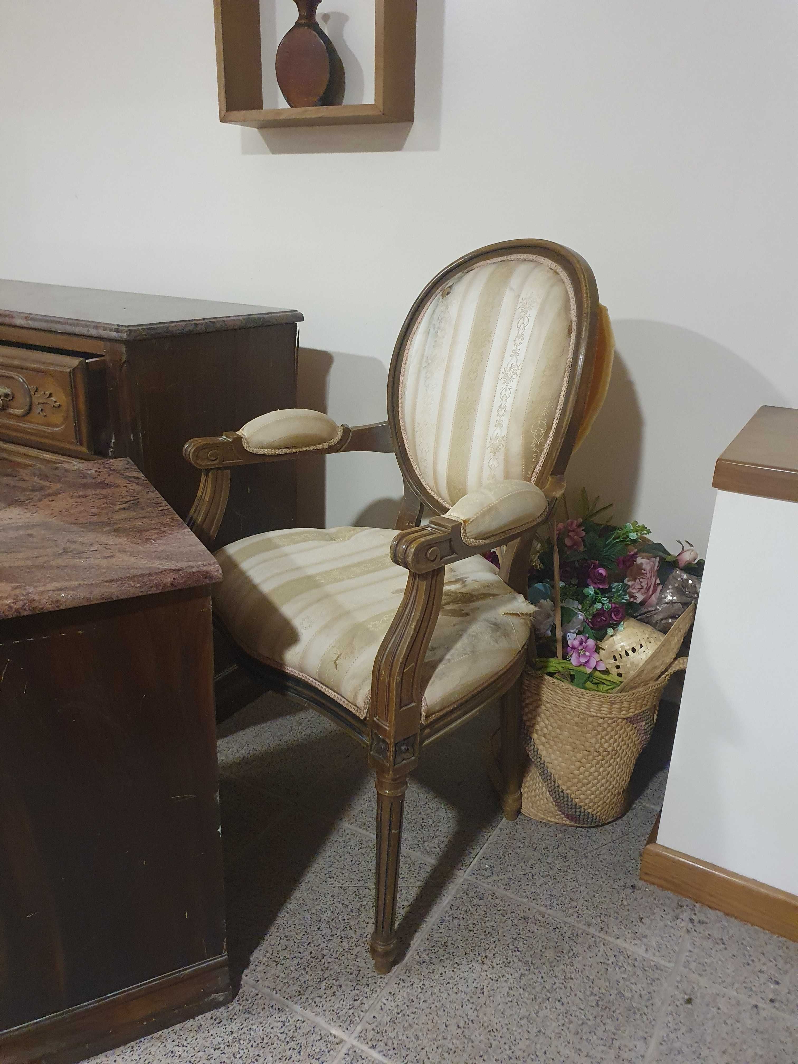 Conjunto comoda e mesas de cabeceira mármore, espelho e cadeira