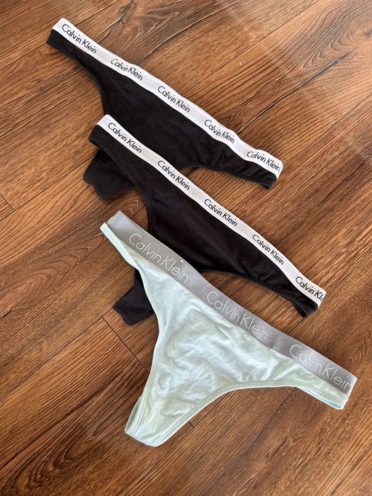 Stringi figi Calvin Klein M