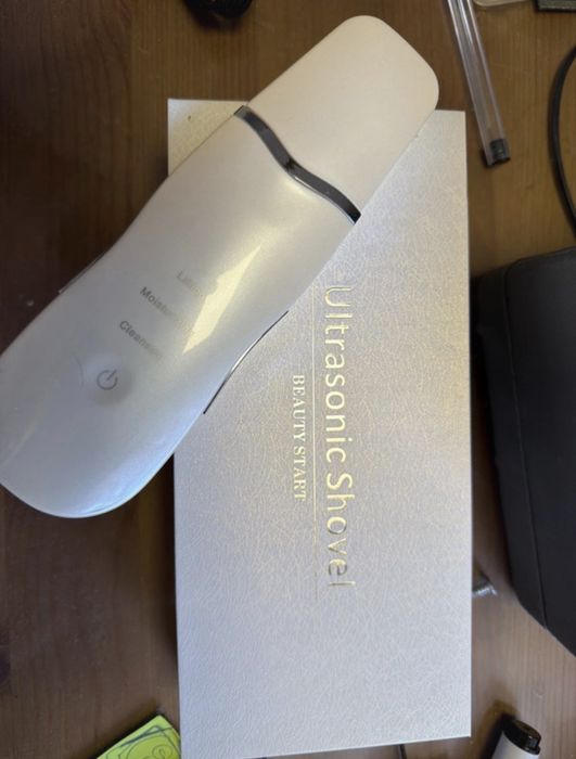 Urzadzenie do peelingu kawitacyjnego