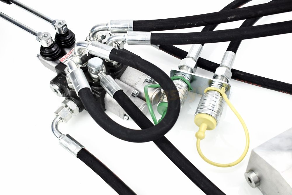 Rozdzielacz hydrauliczny zewnętrzny URSUS C-360 2-sekcyjny (SEKCJE PŁY
