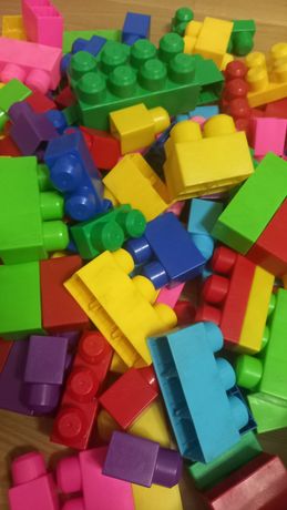 Іграшкові кубіки