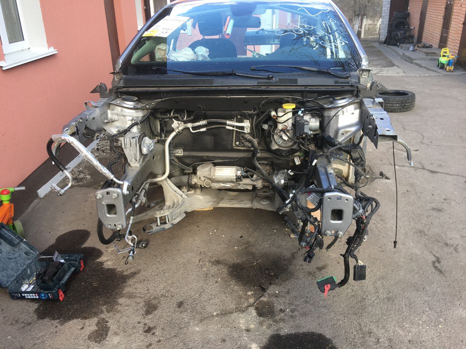 Chrysler 200 розборка на запчастини