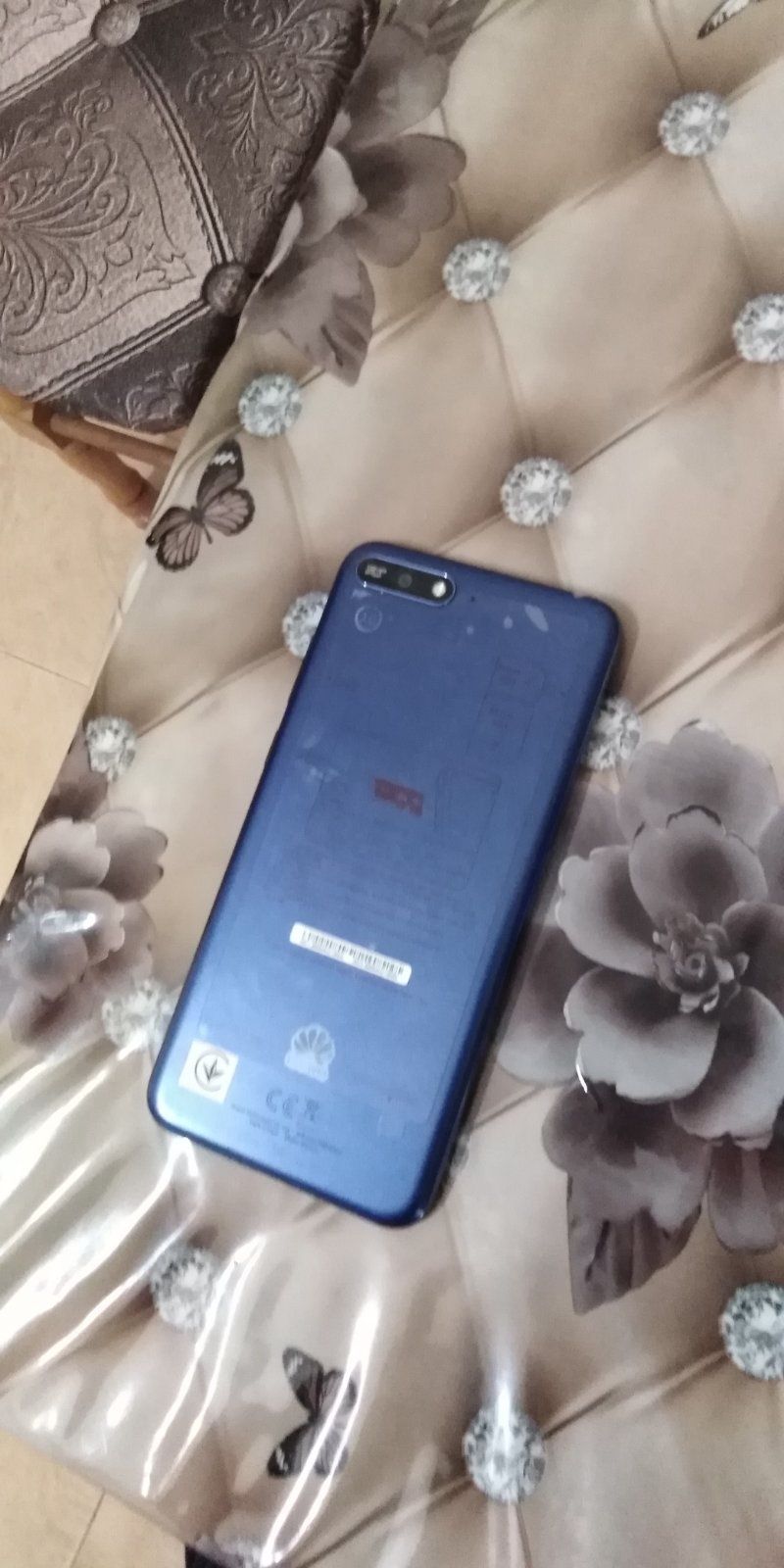 Продам смартфон Huawei Y 6 2018 model ATU L 21