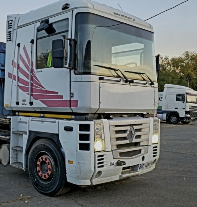 Продам тягач Рено Магнум автомат